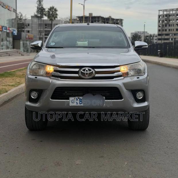Toyota Hilux 2016