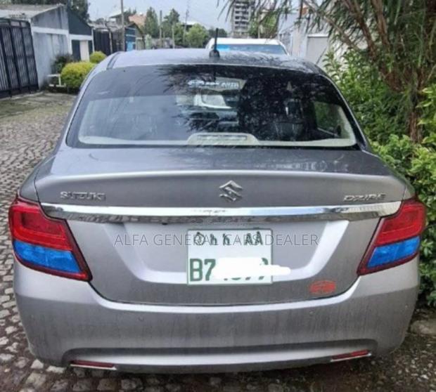 Suzuki Dzire 2022 Silver