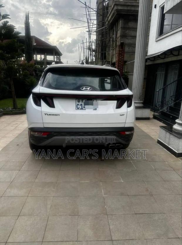 Hyundai Tucson 2021 White