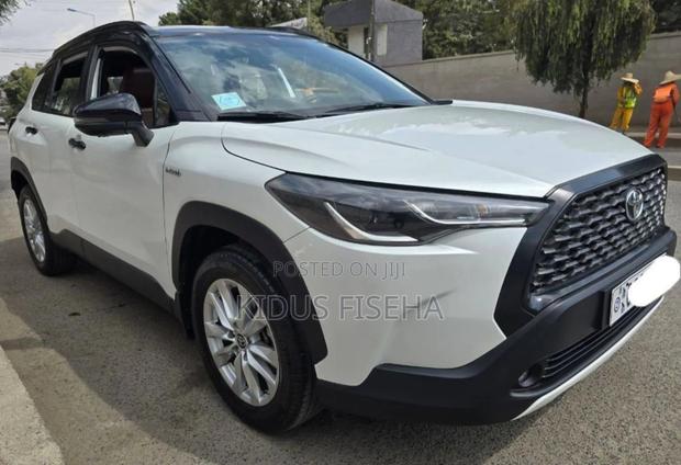 Toyota Corolla 2023 White