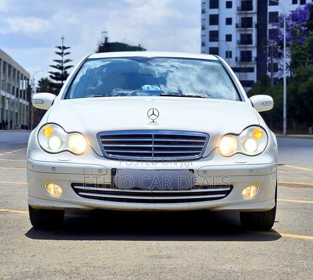 Mercedes-Benz C200 2008 White
