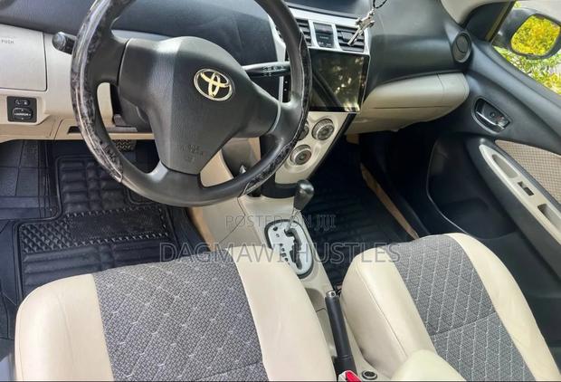 Toyota Yaris 1.3 VVT-i Automatic 2008 Black