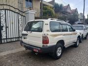 Toyota Land Cruiser 2005 White for sale