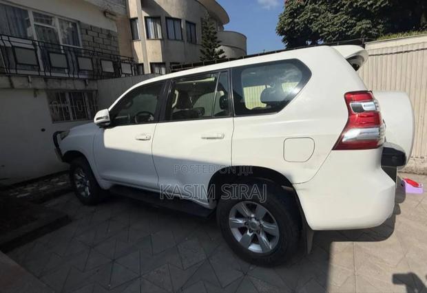 Toyota Land Cruiser Prado 3.0 D-4D (172 Hp) 2014 White