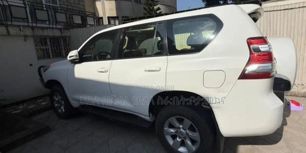 Toyota Land Cruiser Prado 2014 White