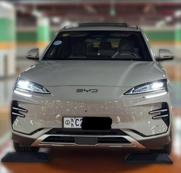 BYD Song Plus 2025 Silver