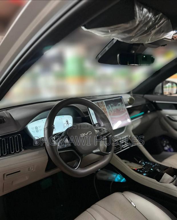 BYD Song Plus 2025 Silver