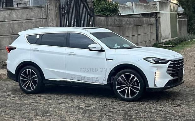 Jetour X70 Plus 2022 White