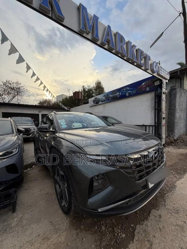 Hyundai Tucson 2022 Gray