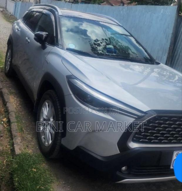 Toyota Corolla Cross Hybrid 2024 Gray