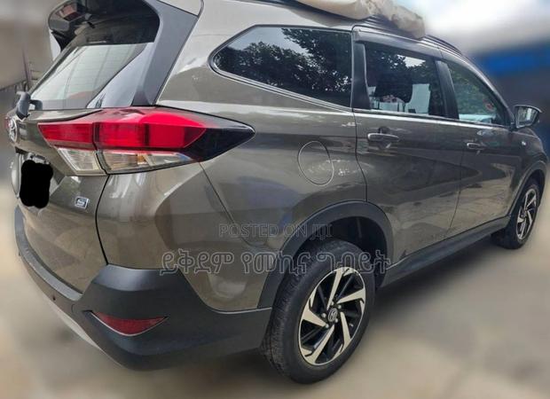 Toyota Rush 1.5 AWD 2021 Gray