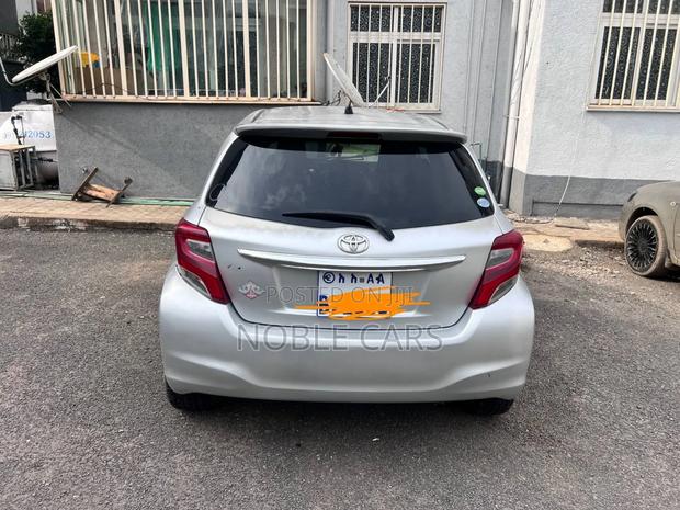 Toyota Yaris 2014 Silver