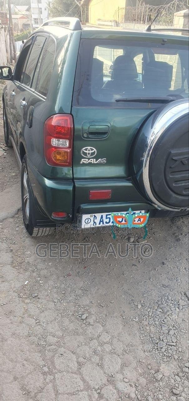 Toyota RAV4 2004 Green