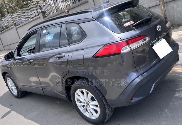Toyota Corolla Cross Hybrid SE AWD 2023 Gray