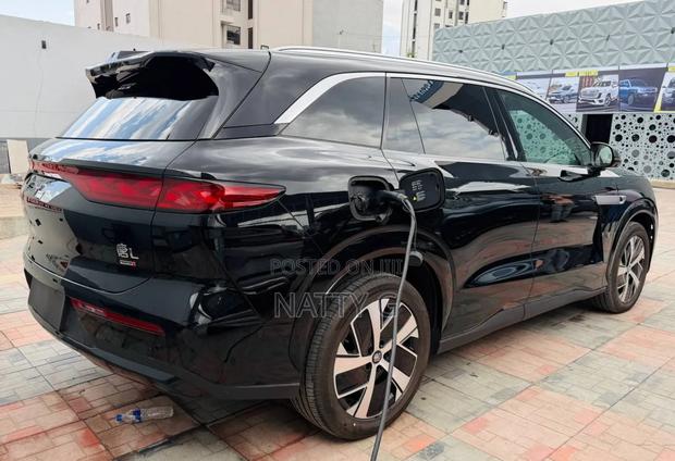New BYD Tang DM-i 2025 Black
