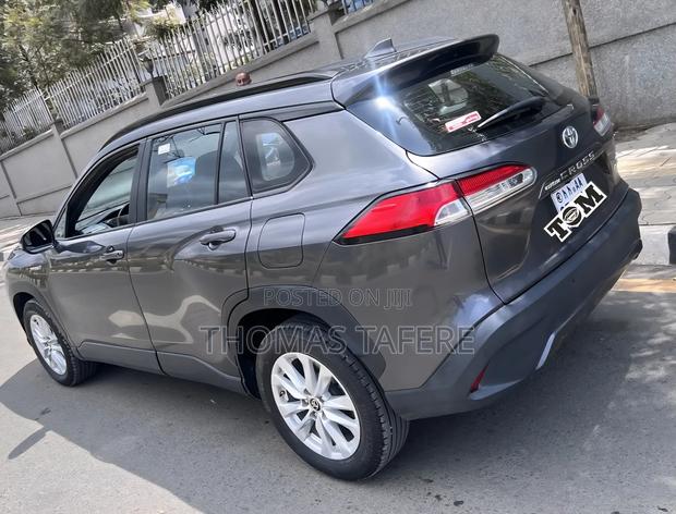 Toyota Corolla Cross Hybrid 2023 Gray