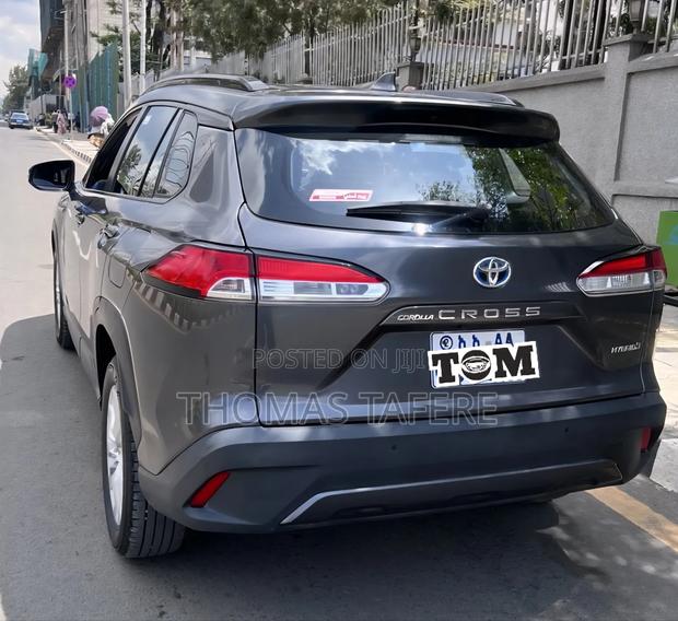 Toyota Corolla Cross Hybrid 2023 Gray
