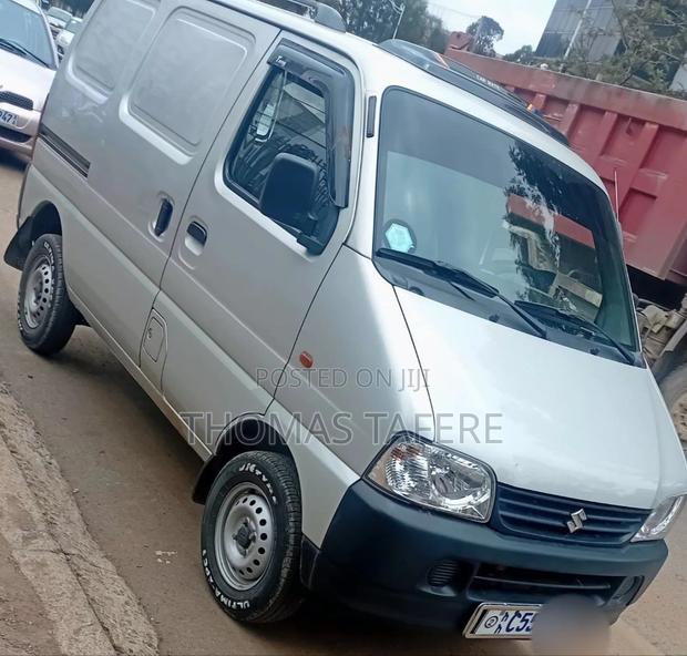 Suzuki Eeco 2024 Silver