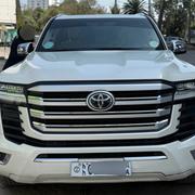 Toyota Land Cruiser 2023 White for sale