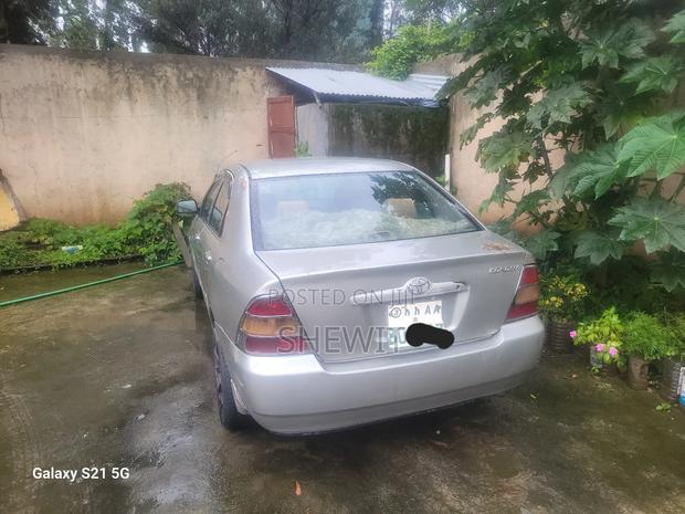 Toyota Corolla Sedan 2003 Gold