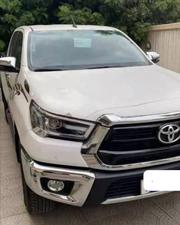 Toyota Hilux 2021 Ivory for sale