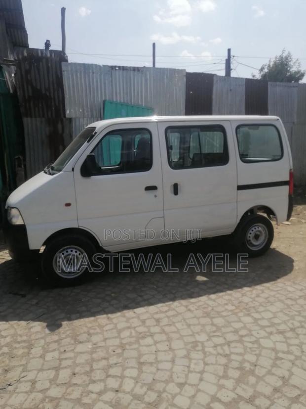 Suzuki Eeco 2024 White