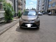Toyota Yaris SE Hatchback 5dr 2016 Gold for sale
