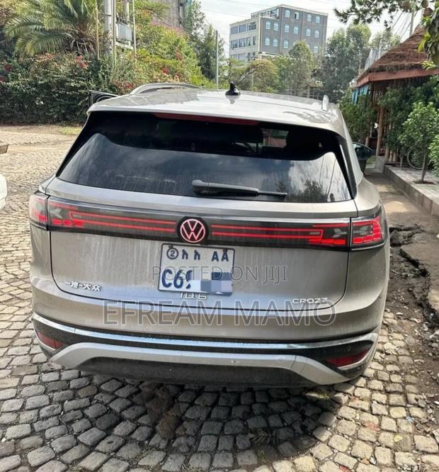 Volkswagen ID.6 2024