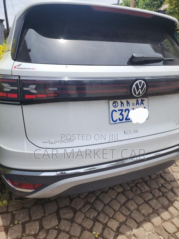 Volkswagen ID.6 2023 White