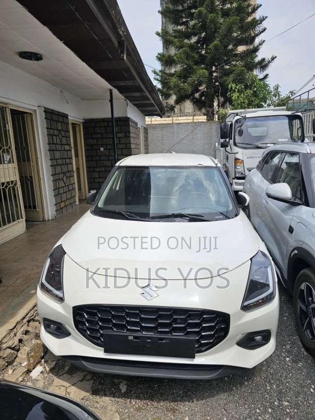 New Suzuki Swift 2025 White