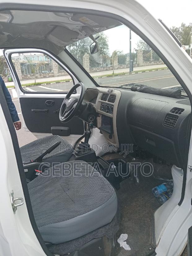 Suzuki Eeco 2025 White