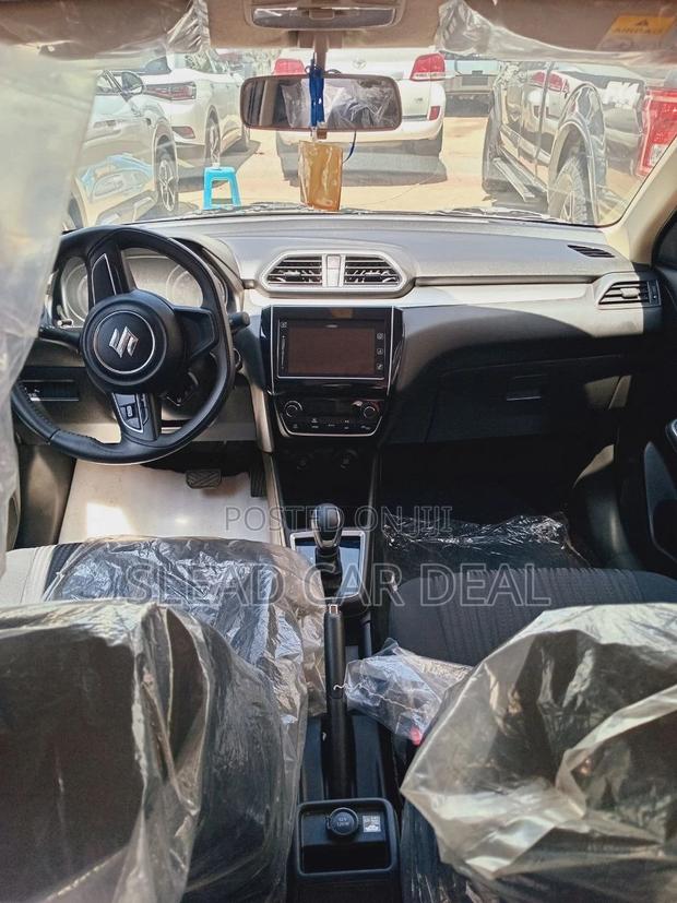 Suzuki Dzire 2022 Gold