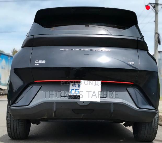 BYD E2 43 kWh 94 hp FWD 2024 Black
