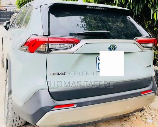 Toyota RAV4 2023 Green