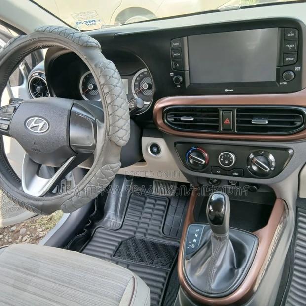 Hyundai I10 2022 Blue