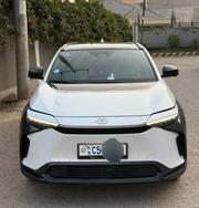 Toyota bZ4X 2022 Off white for sale