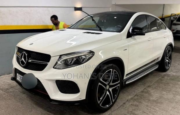 Mercedes-Benz GLE-Class 2016 White
