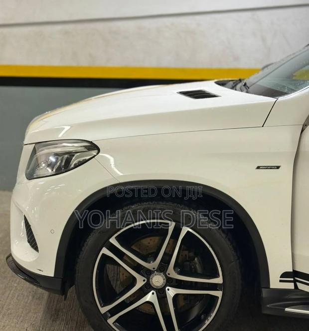 Mercedes-Benz GLE-Class 2016 White