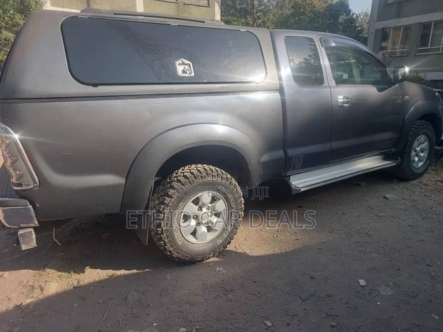 Toyota Hilux 2008 Black