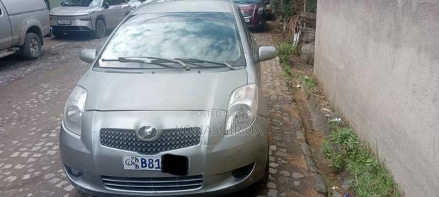 Toyota Yaris 2006 Silver