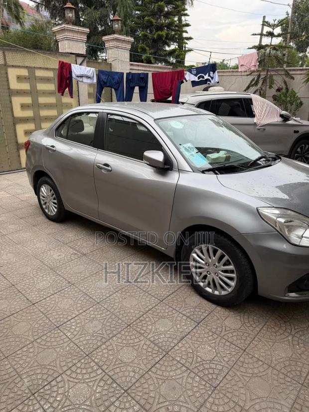 Suzuki Dzire 2021 Silver