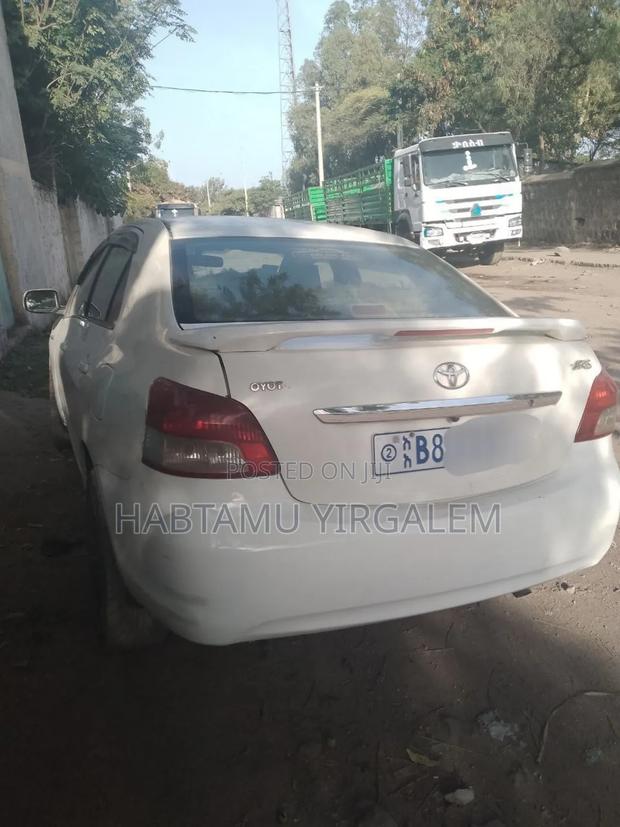 Toyota Yaris 2008 White