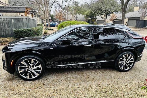 Cadillac Lyriq 100 kWh RWD 2023 Black