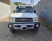 Toyota Land Cruiser 2014 White for sale