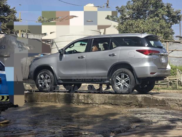 Toyota Fortuner 2019