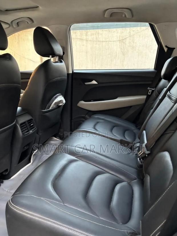 Chevrolet Captiva 2022 Gray