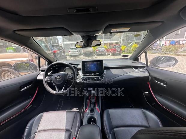 Toyota Corolla 2022 Silver