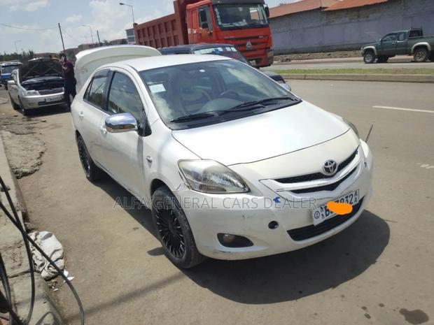 Toyota Belta 2006