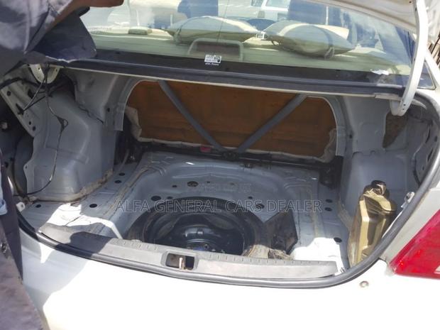 Toyota Belta 2006