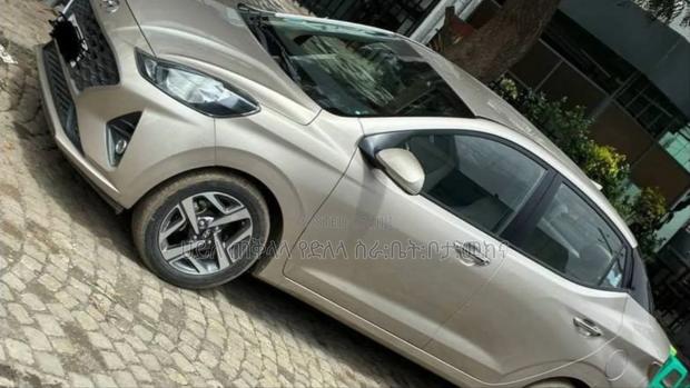 Hyundai I10 2022 Pink